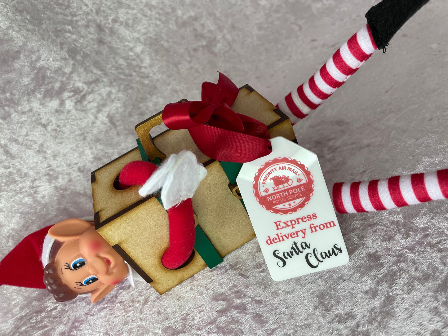 Christmas elf arrival suitcase sets